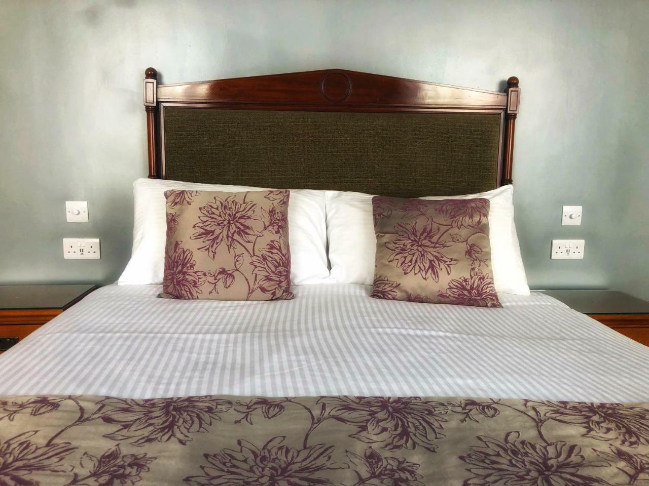 The Strathmore Tenby Extérieur photo